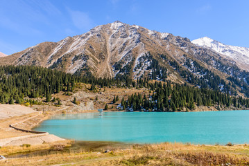 Fototapeta na wymiar Big Almaty lake is a highland reservoir and natural landmark in Almaty, Kazakhstan.