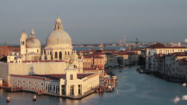 Venice early morning Santa Maria della Salute P HD 9380