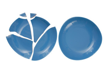 broken plate and  whole plate