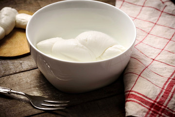 fresh mozzarella inside whey
