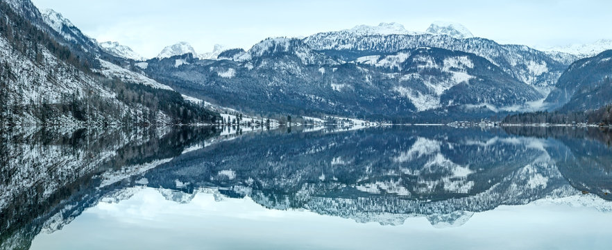 Alpine winter lake Grundlsee panorama.