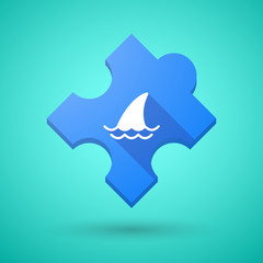 Long shadow puzzle icon with a shark fin