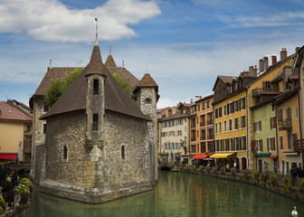 Fototapeta na wymiar Canal at Annecy in France
