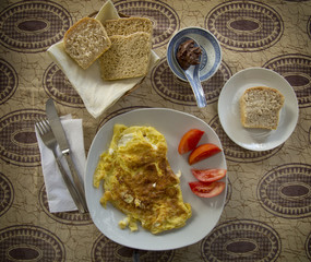 Cheese omelette and bread