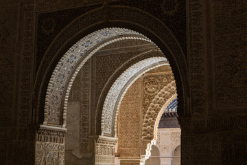 Fototapeta na wymiar Les splendeurs de l'Alhambra à Grenade en Andalousie