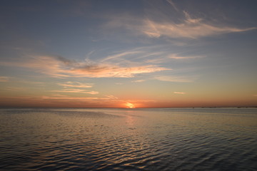Sonnenaufgang am roten Meer