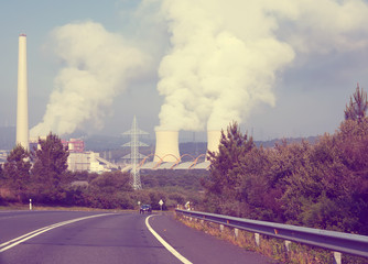 Obraz premium road, chimney and cooling towers