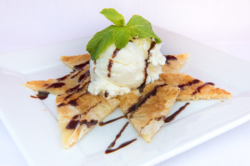 Sweet Roti served with ice cream