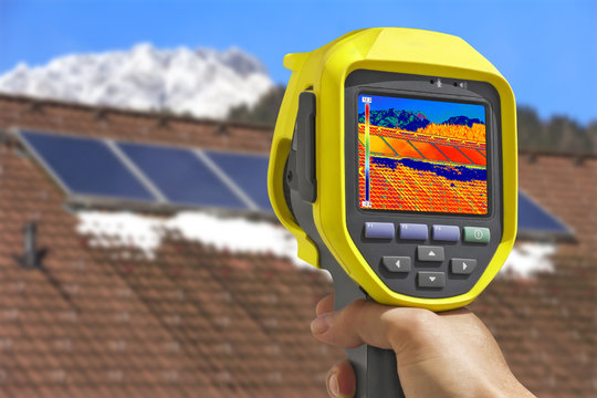 Recording Solar Panels with Thermal Camera
