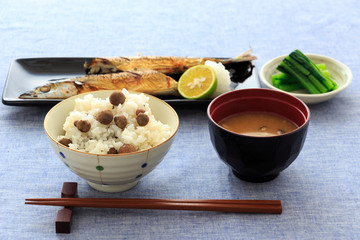 Salt-grilled Pacific Saury