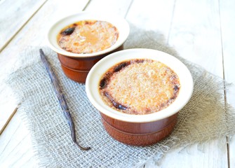 Creme brulee with vanilla