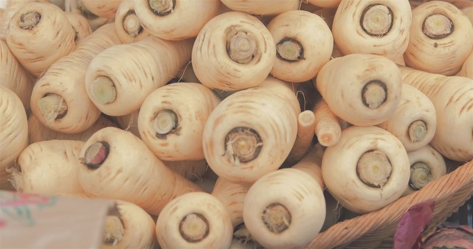 Panais au march&eacute;
