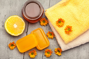 Honey soap with lemon