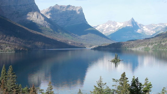 Glacier Park Goose Island mountain pan P HD 0498