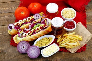 Hot dog e birra