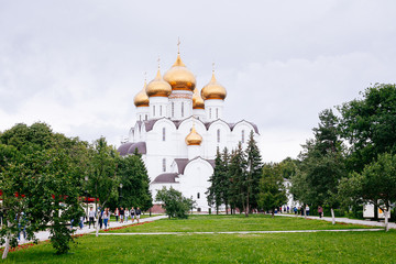 Fototapeta na wymiar Assumption (Uspensky) Cathedral in Yaroslavl. Golden ring of Rus