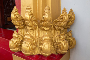 Fototapeta premium King of nagas or Thai gloden dragon