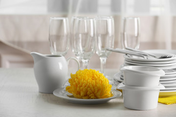 Clean dishes on the table