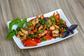 Stir fried chicken with vegetables