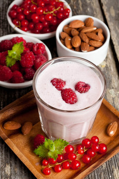 healthy berry smoothies with oatmeal, vertical