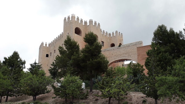 Castle Spain P HD 9982