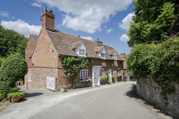 Fototapeta na wymiar Cottage in English Village