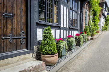 Fototapeta na wymiar Tudor Cottage Front