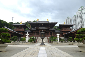 Fototapeta premium Chi Lin Nunnery is a large Buddhist temple complex in Haong Kong
