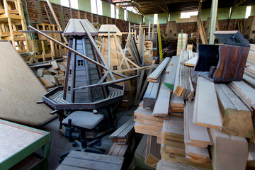 Obraz na płótnie Canvas Holzverarbeitung in der Holzfabrik