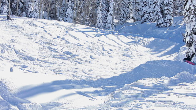 Snowboard falls on mountain trail P HD 8403