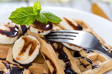 Sweet Breakfast (Waffles with Bananas)