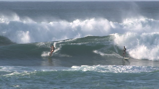 Surfing Hawaii North Shore big waves M HD