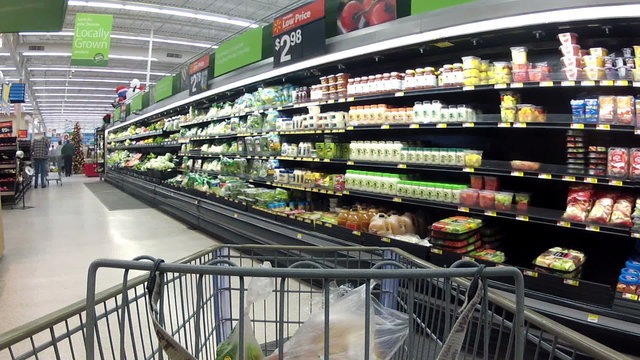 Shopping refrigerated fruits veggies P HD 0009