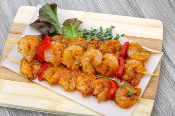 Raw prawn skewer