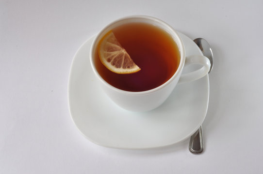 tea with slice of lemon