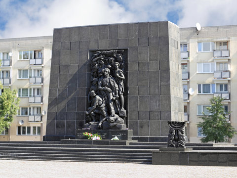 Denkmal der Helden des Ghettos in Warschau