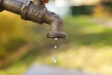 Water tap
