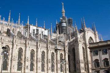 Fototapeta na wymiar Duomo di Milano (Milan Cathedral) and Piazza del Duomo in Milan,