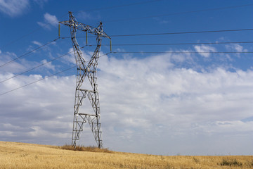 Torre de distribución eléctrica