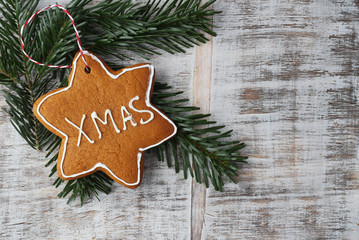 XMAS-Lebkuchen mit Tannengrün