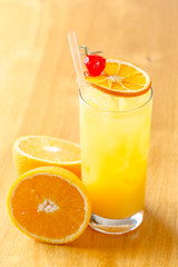 Orange juice /  orange cocktails