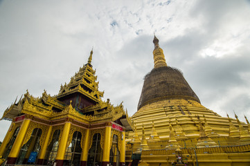 Fototapeta premium Shwemawdaw pagoda, Bago, Myanmar.