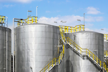 Storage tanks