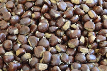 Castagne al mercato