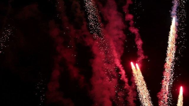 Firworks streamers up P HD 0035