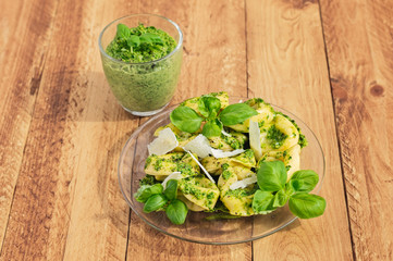 Basil Ricotta Tortelloni