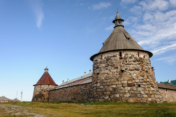 Fototapeta na wymiar Korozhnaya and Nikolskaya tower Solovetsky Monastery