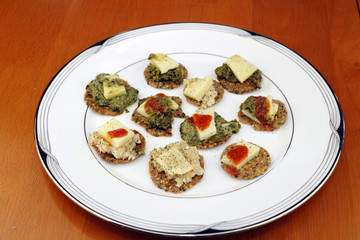 Cheese Basil Pesto Cracker Snacks
