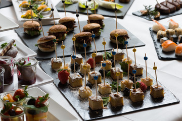 Fingerfood-Buffet in der Gastronomie