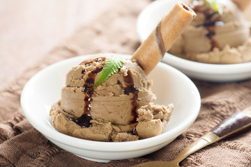 Cocoa ice cream